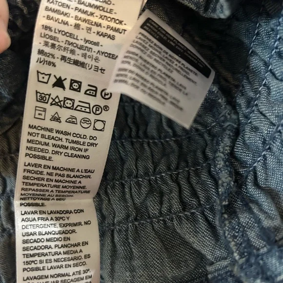 Levi's Denim Puff Sleeve Blouse - Picture 5 of 6